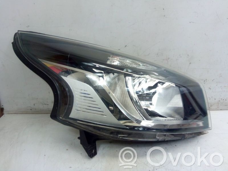 Renault Trafic III (X82) Scheinwerfer 