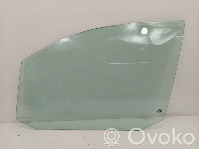Volkswagen Caddy Front triangle window/glass 