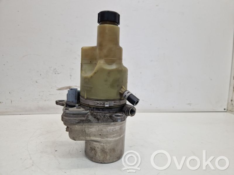 Volvo C30 Ohjaustehostimen pumppu 