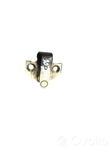 Front door lock loop/hook striker   98ABA613B91CE