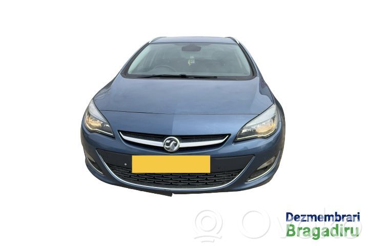 Opel Astra J Wkład lampy tylnej 
