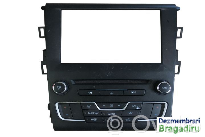 Climate control unit   HS7T18E245CCA