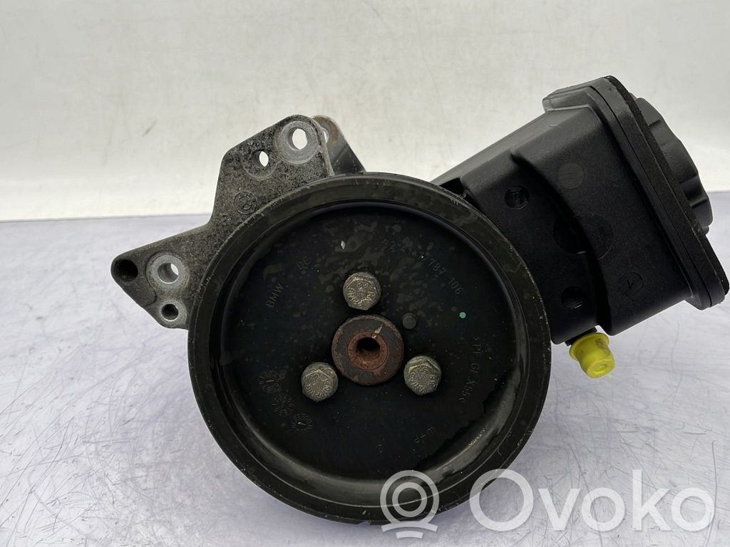 Ohjaustehostimen pumppu   32416761876