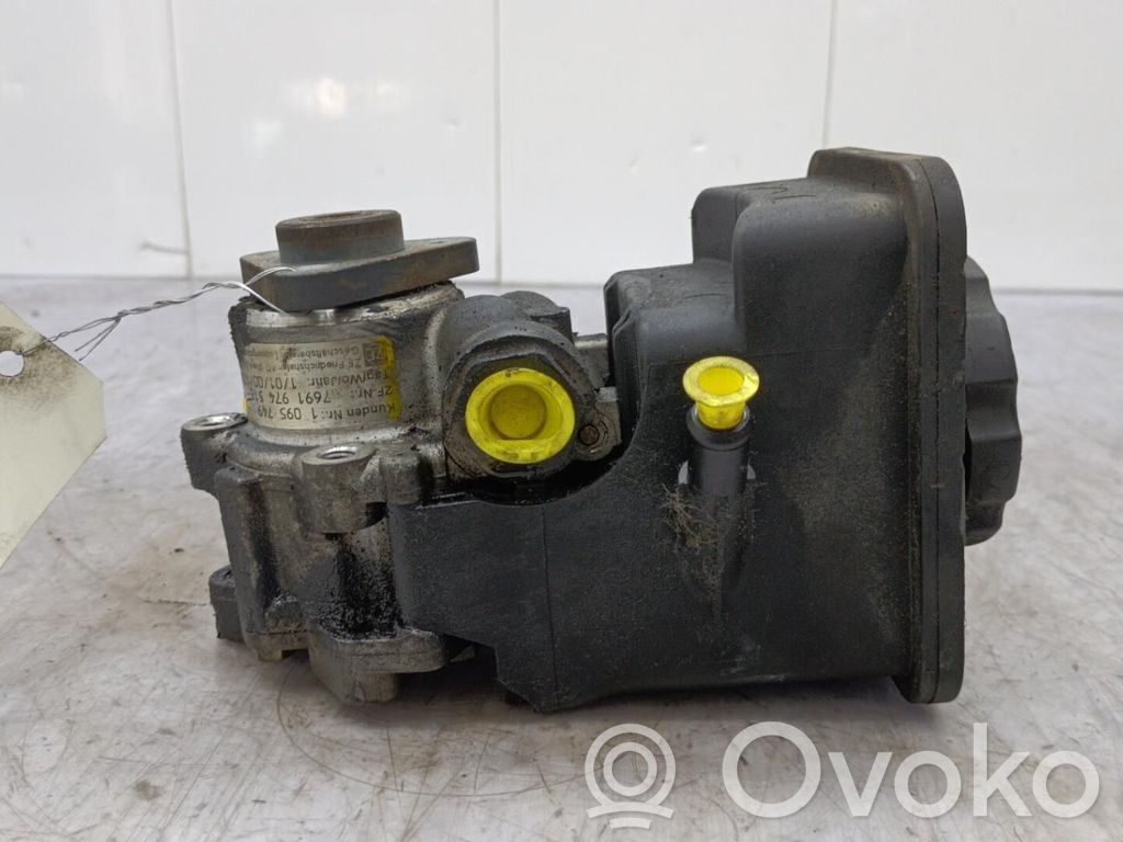 Servopumpe   32411095749