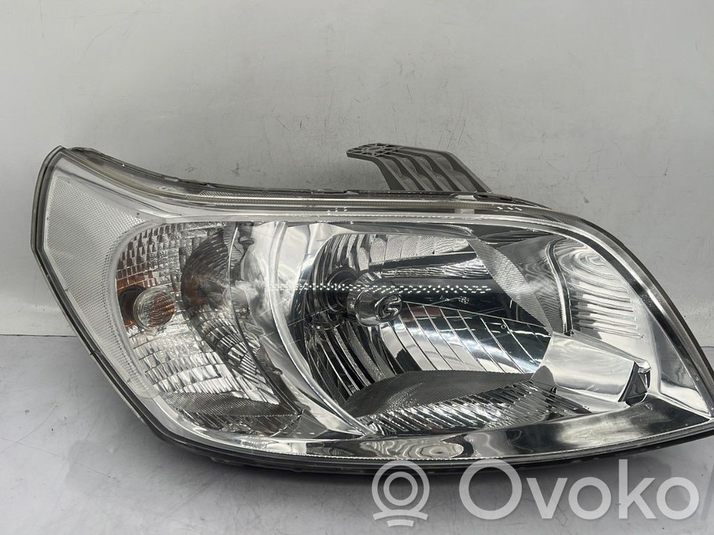 Chevrolet Aveo Scheinwerfer 