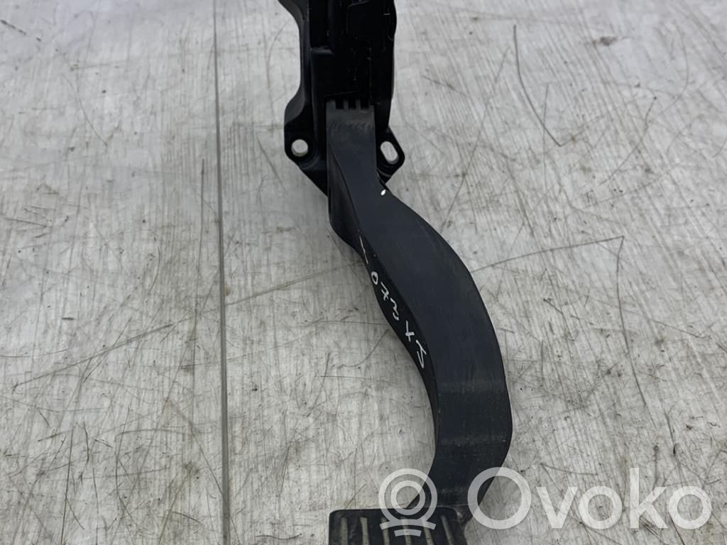 Accelerator throttle pedal   00001601AC
