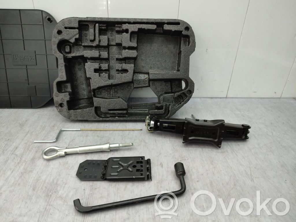 Citroen C4 I Picasso Set di attrezzi 