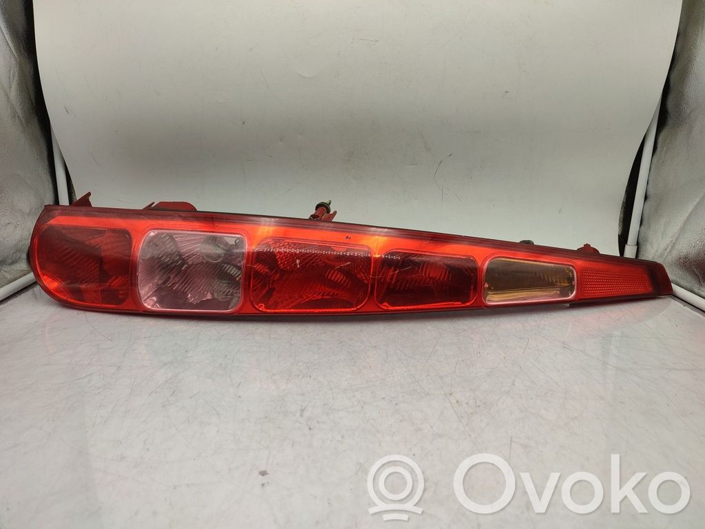 Citroen C8 Galinis žibintas kėbule 