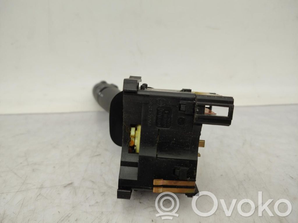 Opel Vivaro Palanca de intermitentes 
