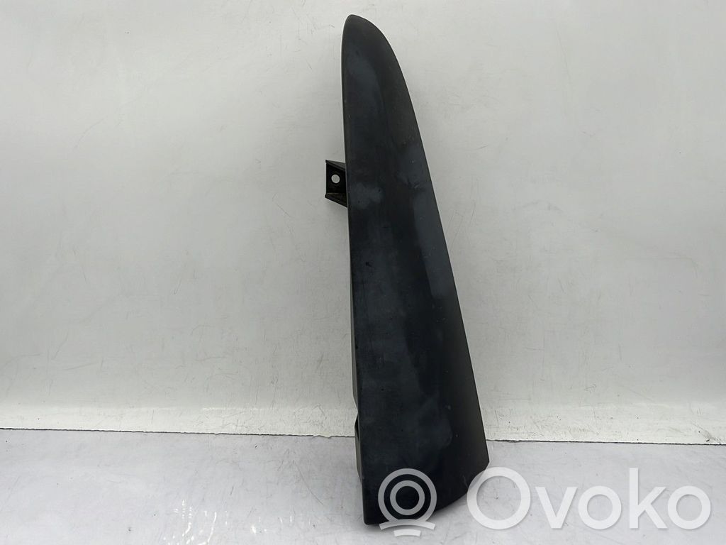 Renault Kangoo II Takavalon valaisimen muotolista 