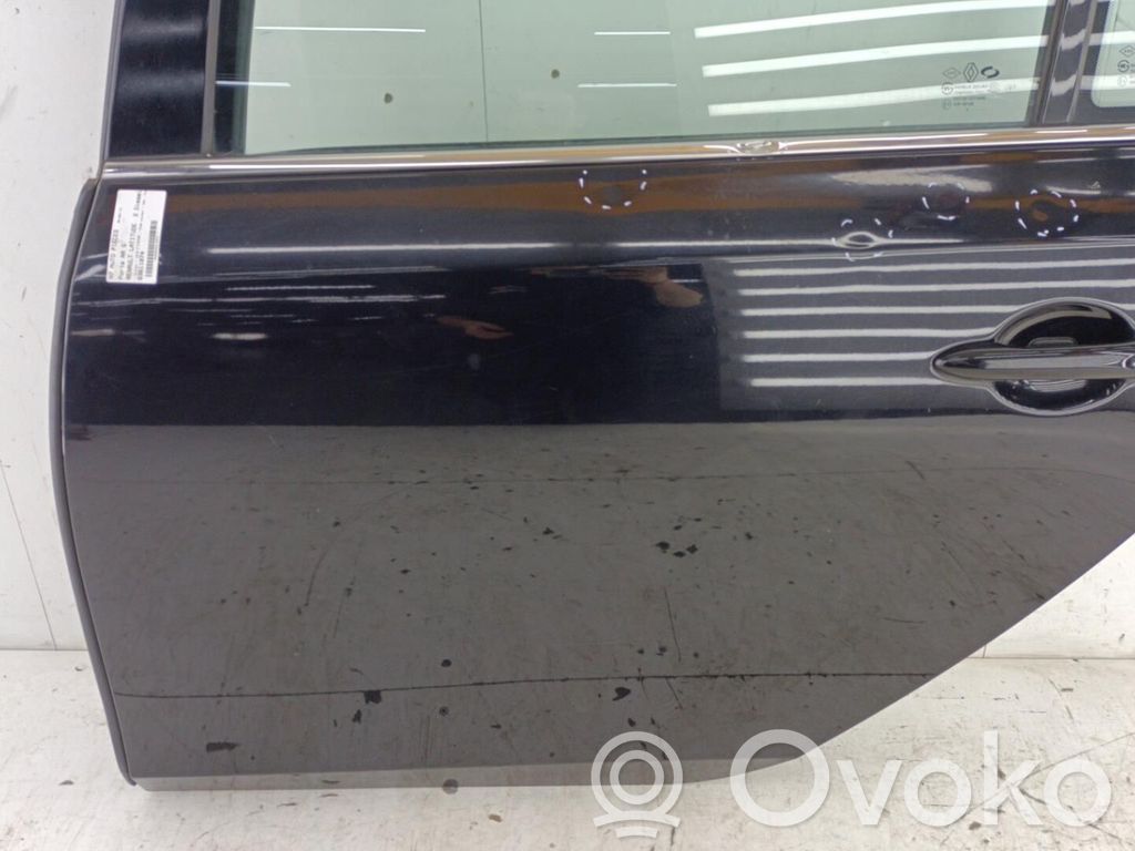 Renault Latitude (L70) Puerta trasera 