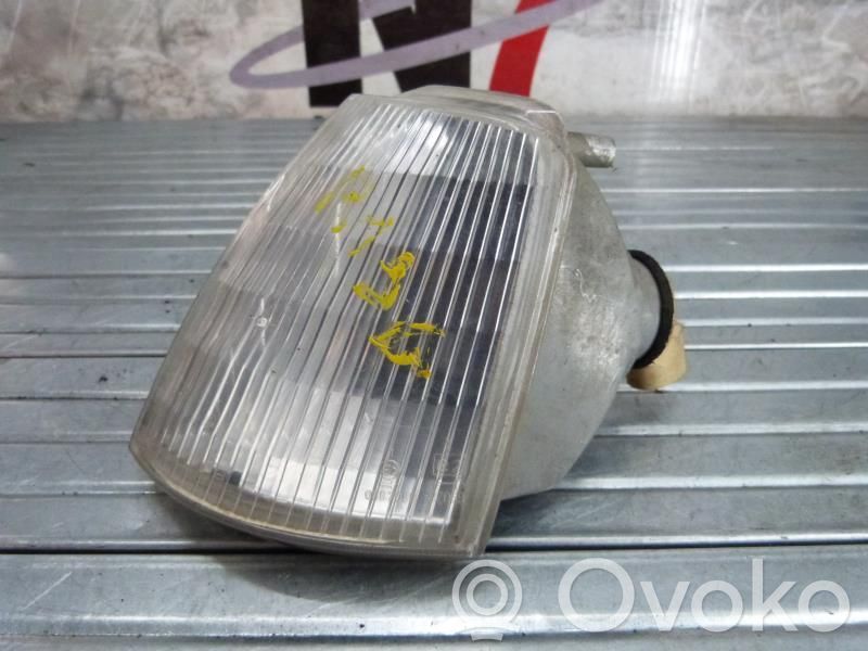Renault 19 Feu clignotant répétiteur d'aile avant 