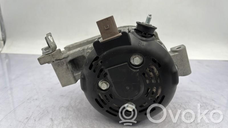 Toyota Auris E180 Alternador 