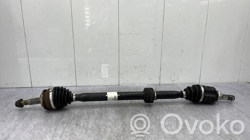 Toyota Auris E180 Etuvetoakseli 