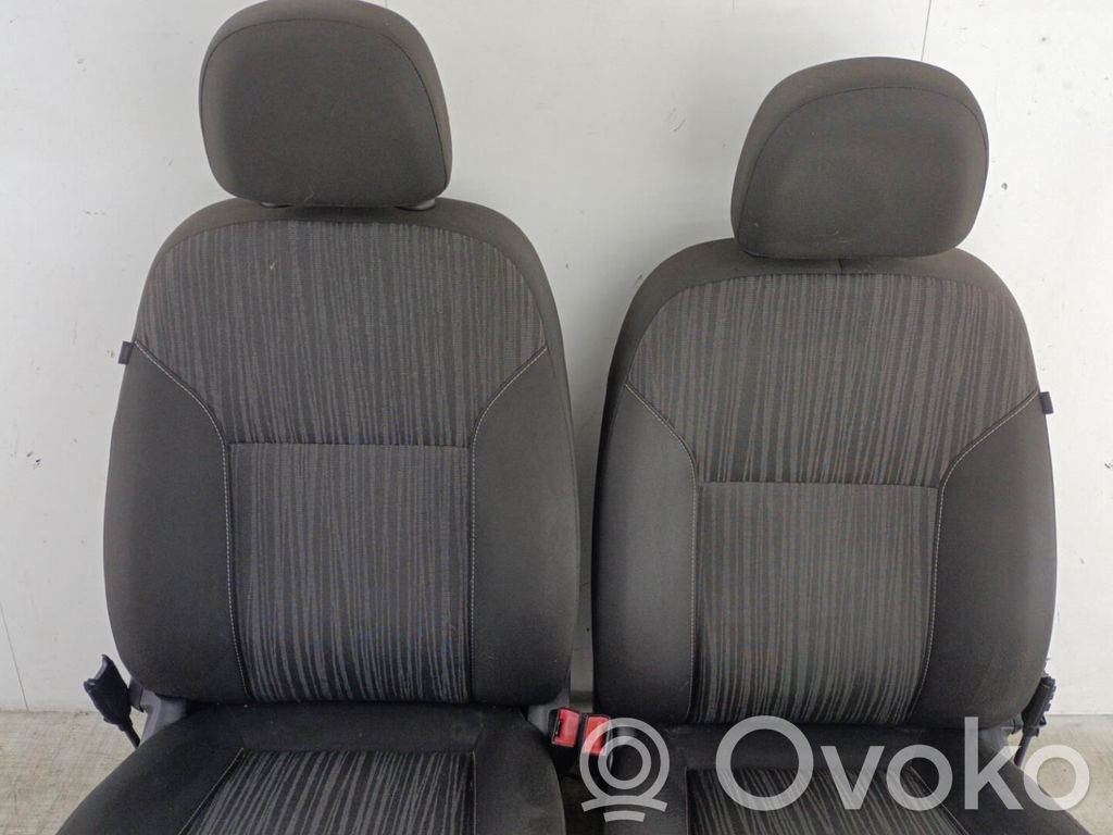 Opel Astra J Juego interior 