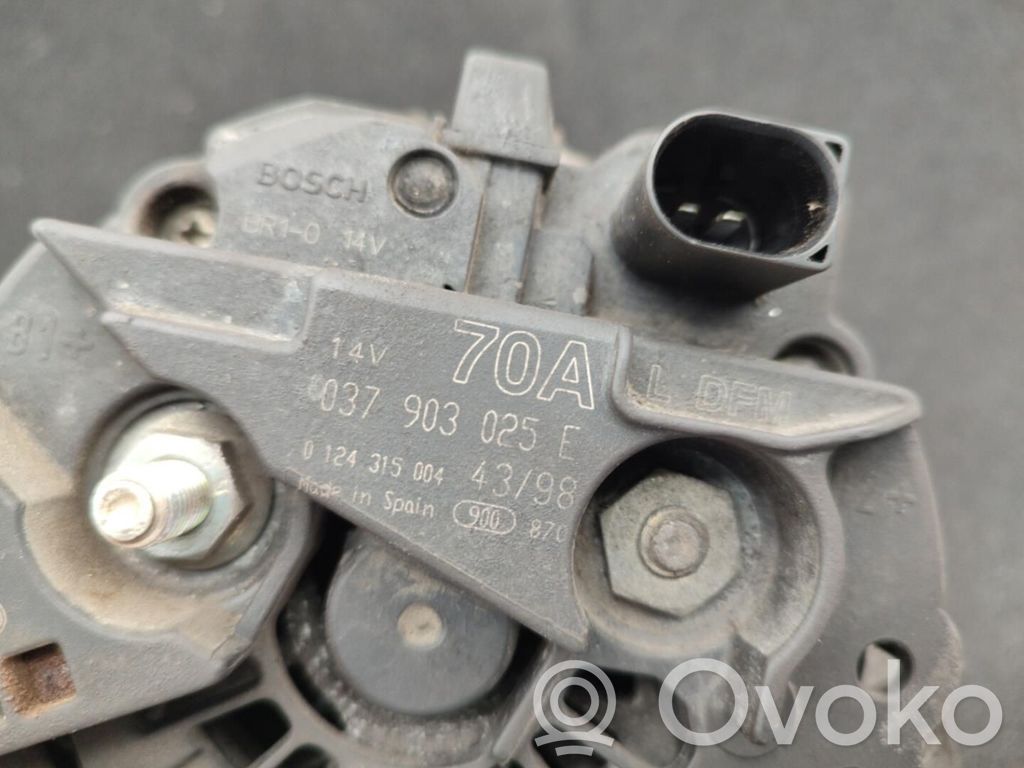 Volkswagen Golf IV Ģenerators 