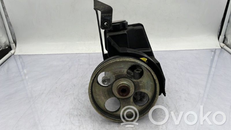 Citroen Berlingo Ohjaustehostimen pumppu 