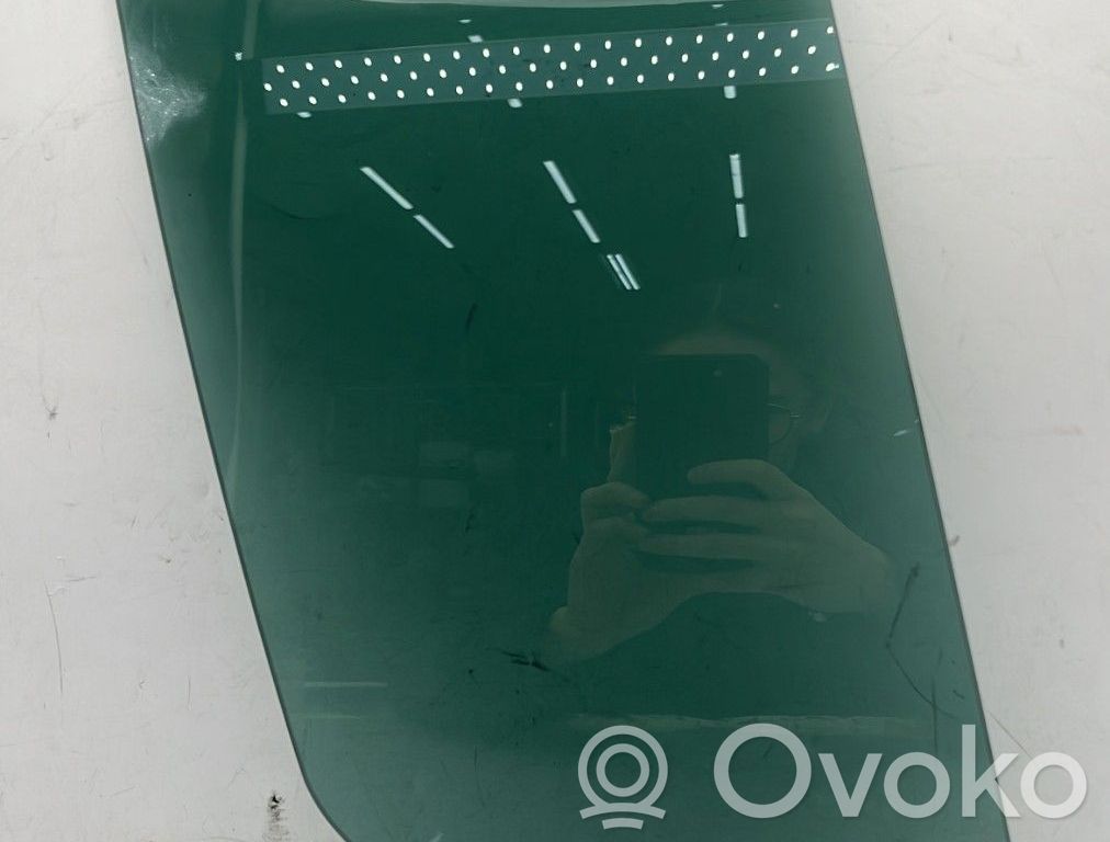 Renault Modus Ventanilla de ventilación de la puerta trasera 
