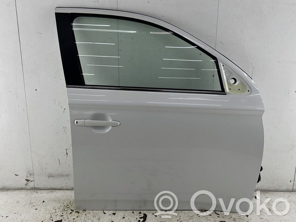 Puerta delantera   5700B672