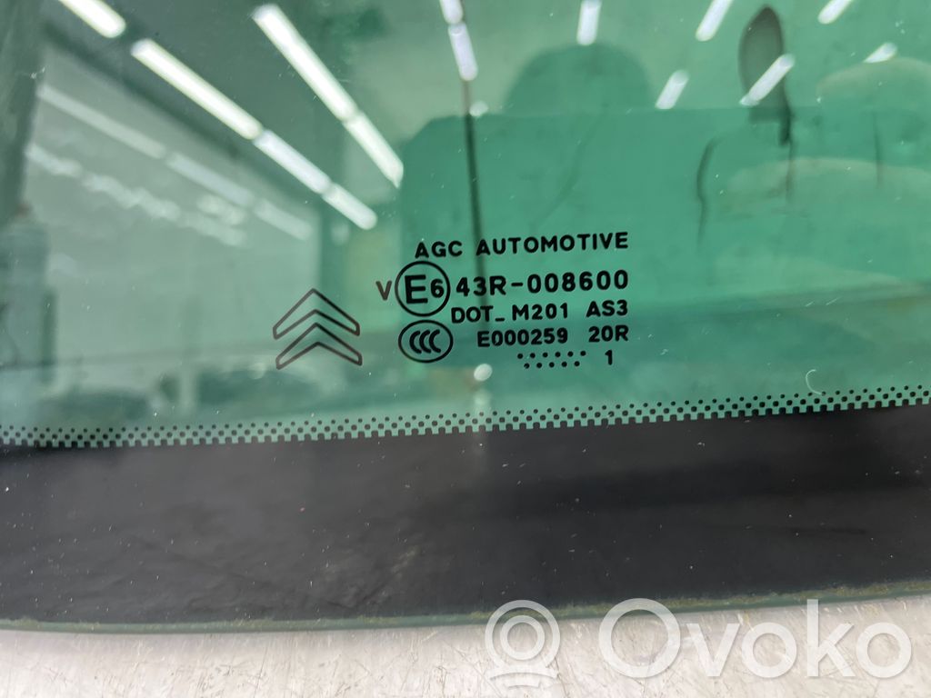 Citroen DS3 Rear side window 