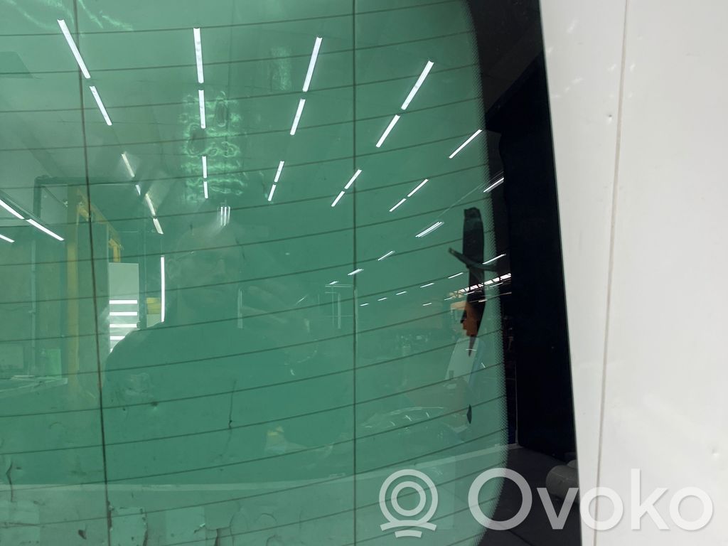 Rear windscreen/windshield window   1489235