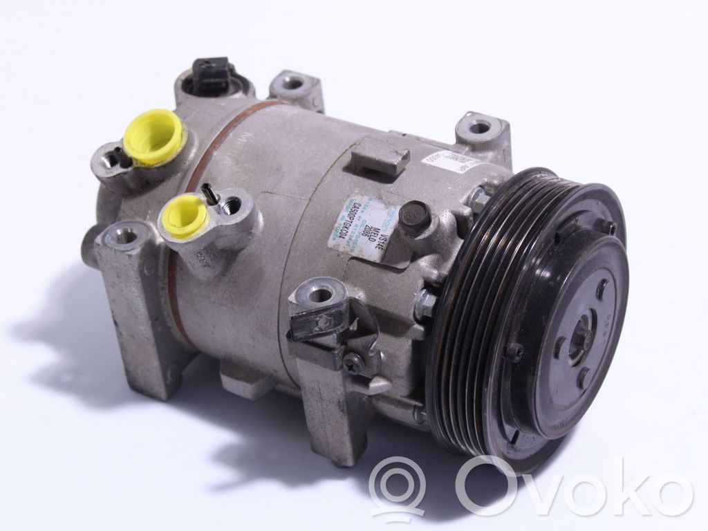 Hyundai i30 Kompresor / Sprężarka klimatyzacji A/C 