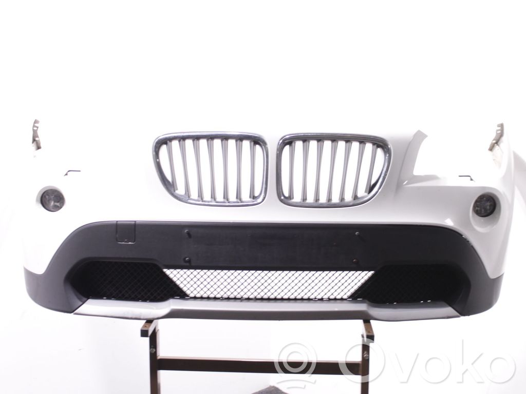 BMW X1 E84 Etupuskuri 