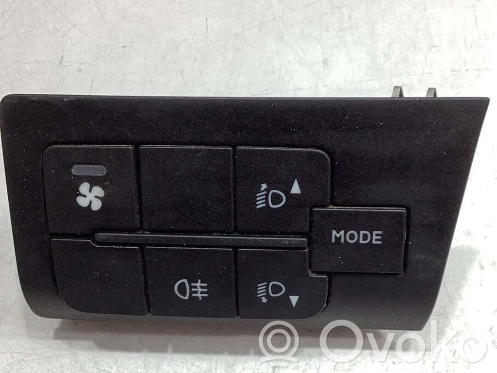 Fiat Ducato Headlight level height control switch 