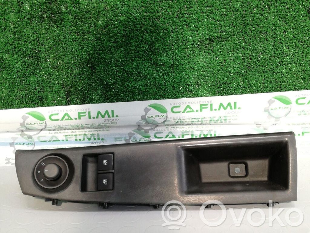 Chevrolet Cruze Electric window control switch 