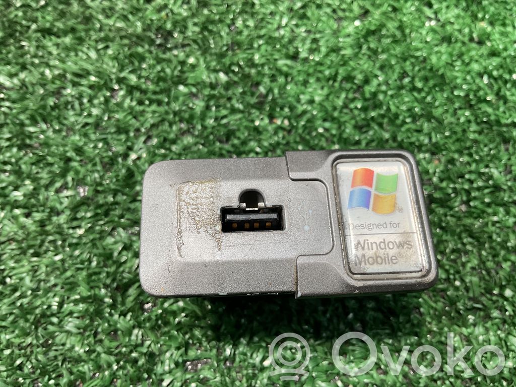 Lancia Delta III Enchufe conector USB 