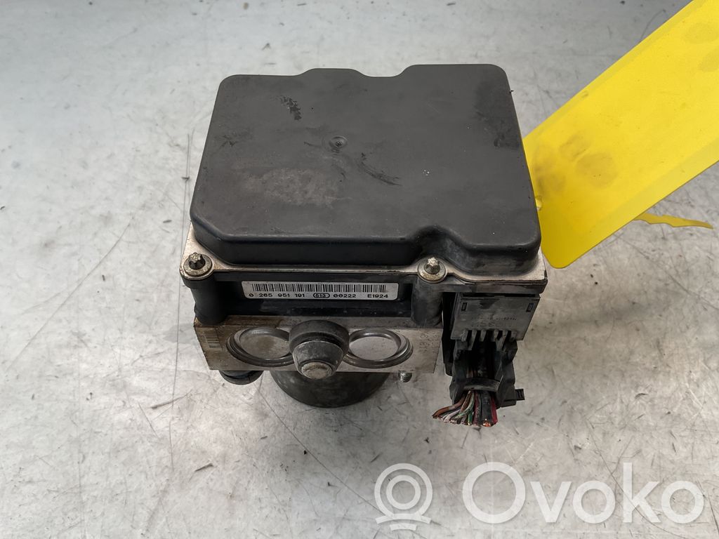 Mazda CX-7 ABS control unit/module 