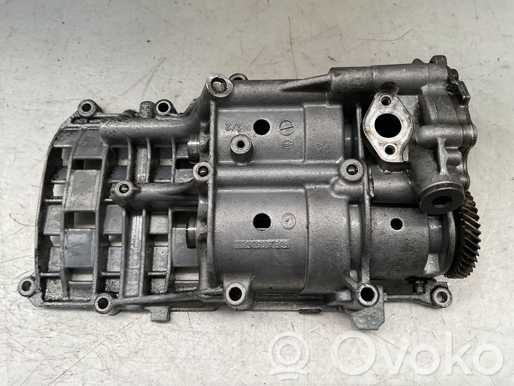 BMW 3 E90 E91 Oil pump 