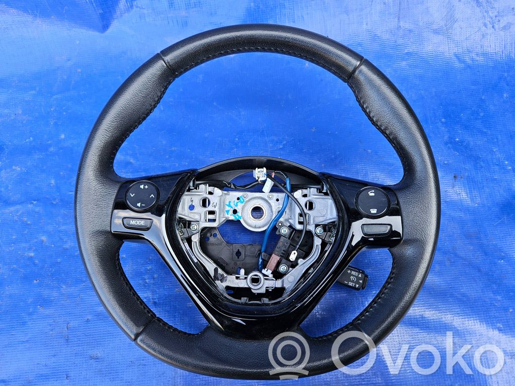 Toyota Aygo AB40 Ohjauspyörä 