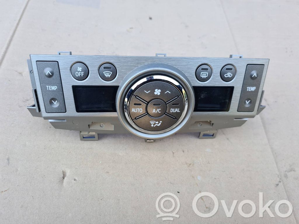 Toyota Verso Central console control unit 