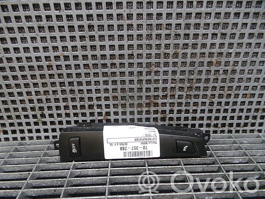 BMW 5 F10 F11 Comutator senzor parcare (PDC) 