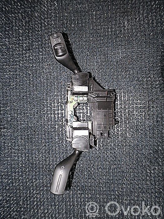 Front fender indicator light   1508265