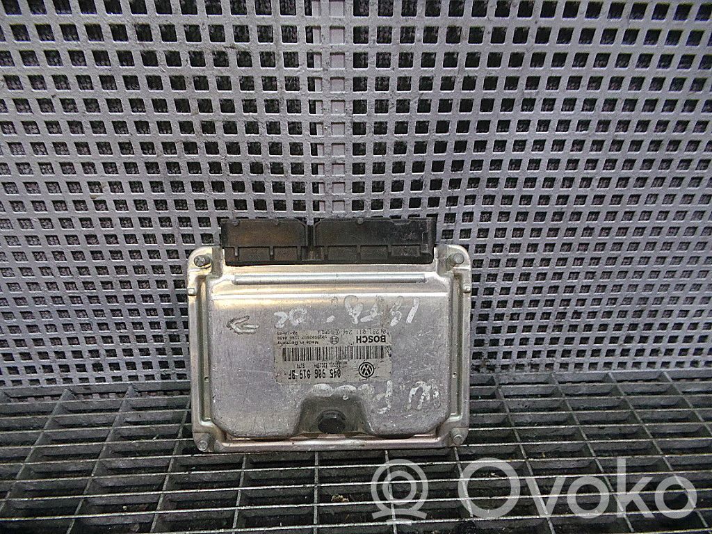 Volkswagen Polo IV 9N3 Centralina/modulo del motore 