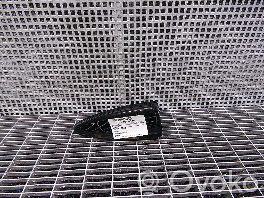 BMW 5 E60 E61 Radion antenni 