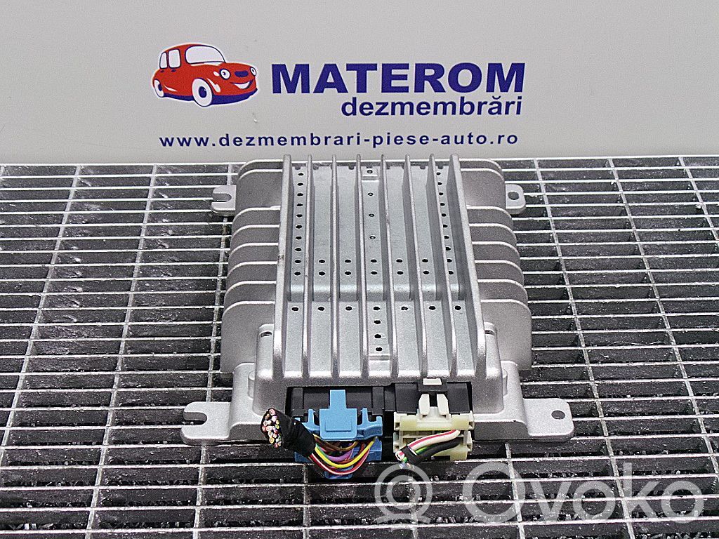 Mazda RX8 Garso stiprintuvas 