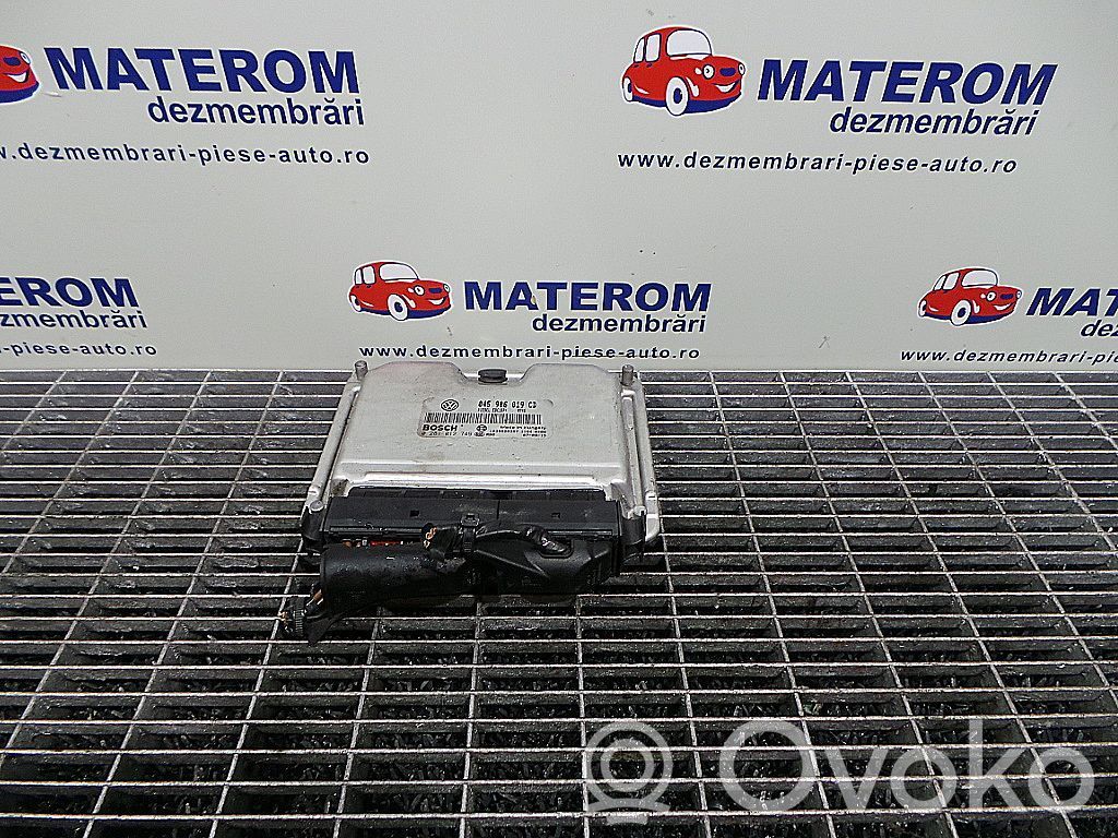 Unidad de control/módulo del motor   045906019CD