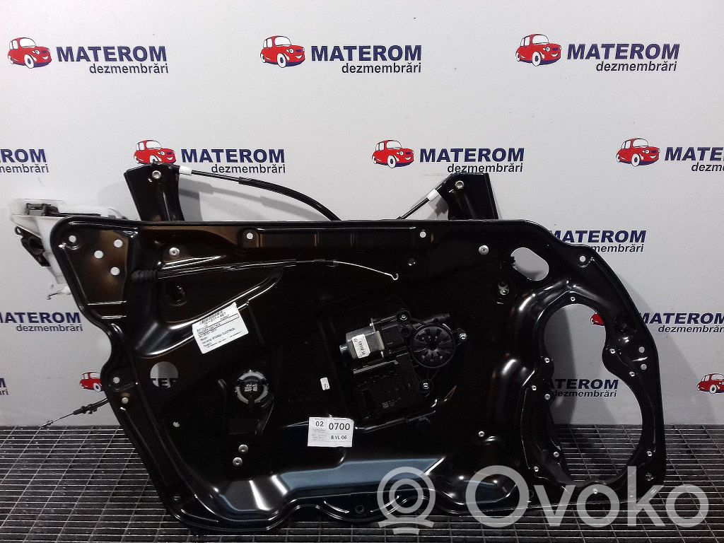 Volkswagen PASSAT B7 Regulador de puerta delantera con motor