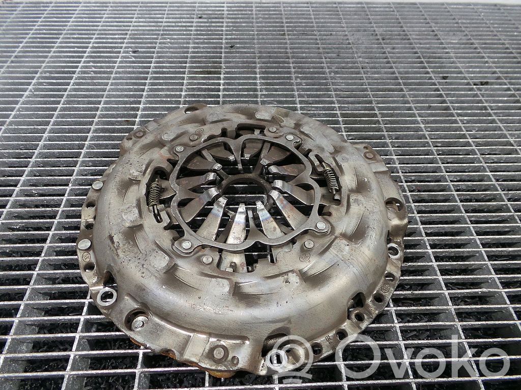 Audi A4 S4 B8 8K Sankabos komplektas 