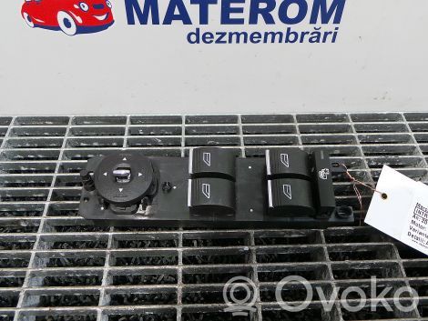 Ford C-MAX II Electric window control switch 