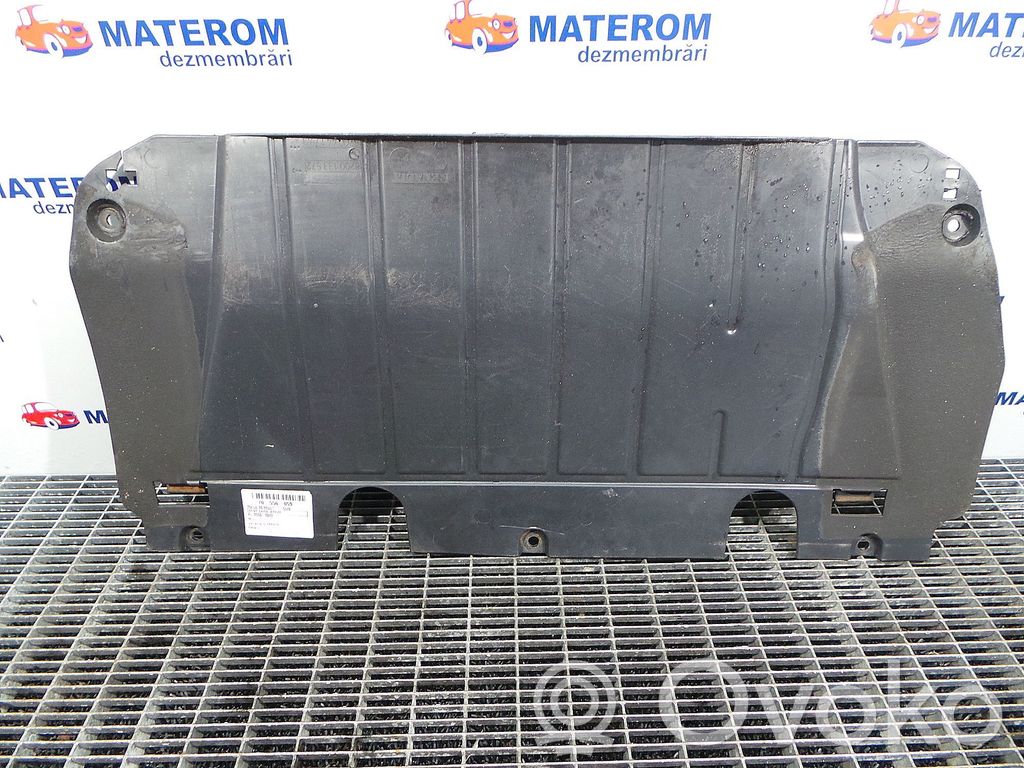 Renault Clio III Engine splash shield/under tray 