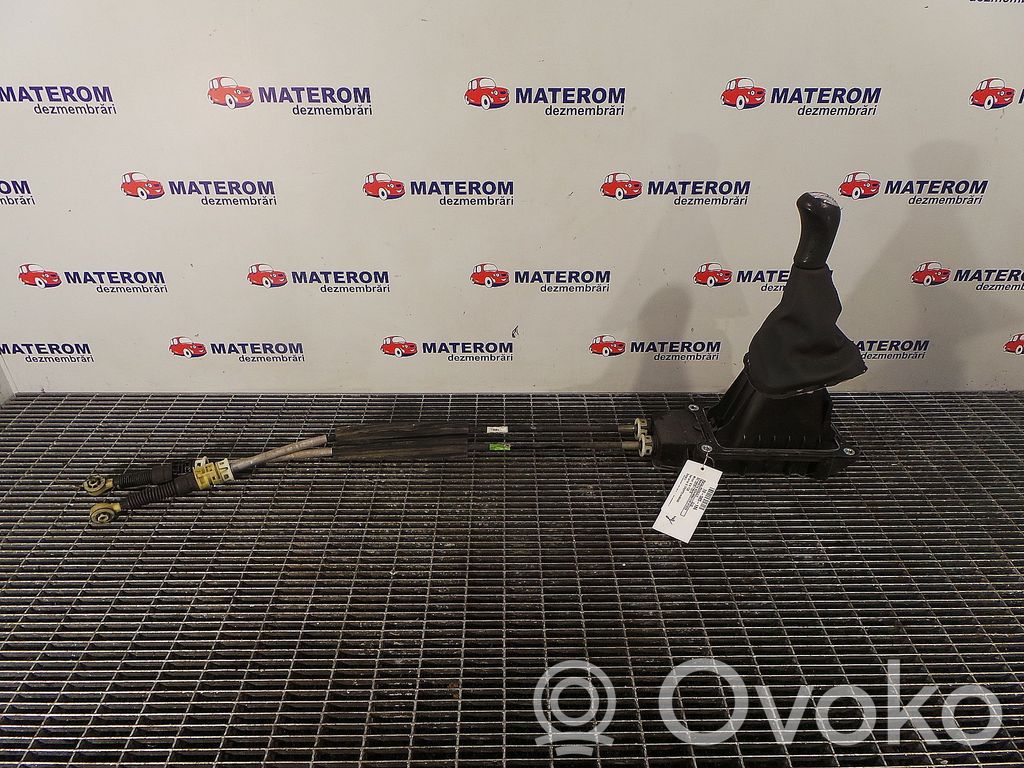 Renault Clio IV Gear shifter/selector 