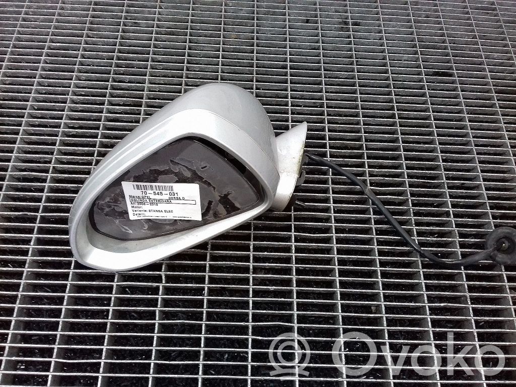 Opel Corsa D Front door electric wing mirror 