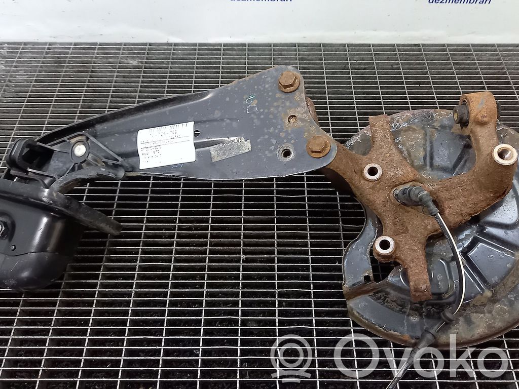 Volkswagen Touran II Fuso a snodo con mozzo ruota posteriore