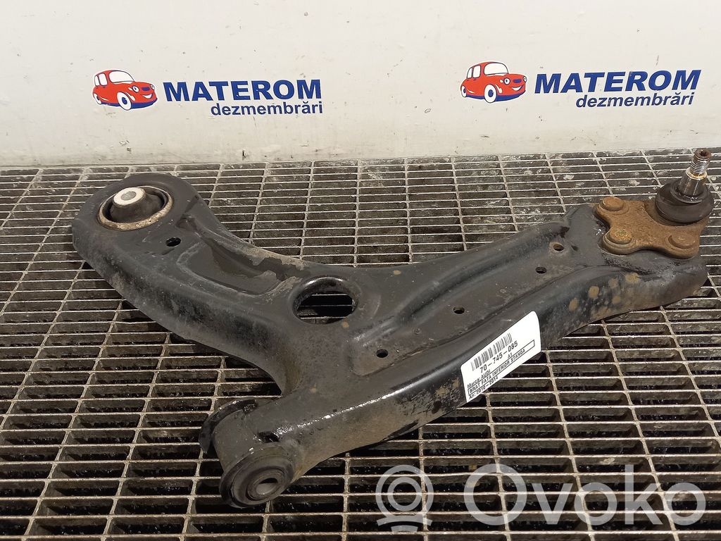 Brazo de suspensión delantero   6R0407151F