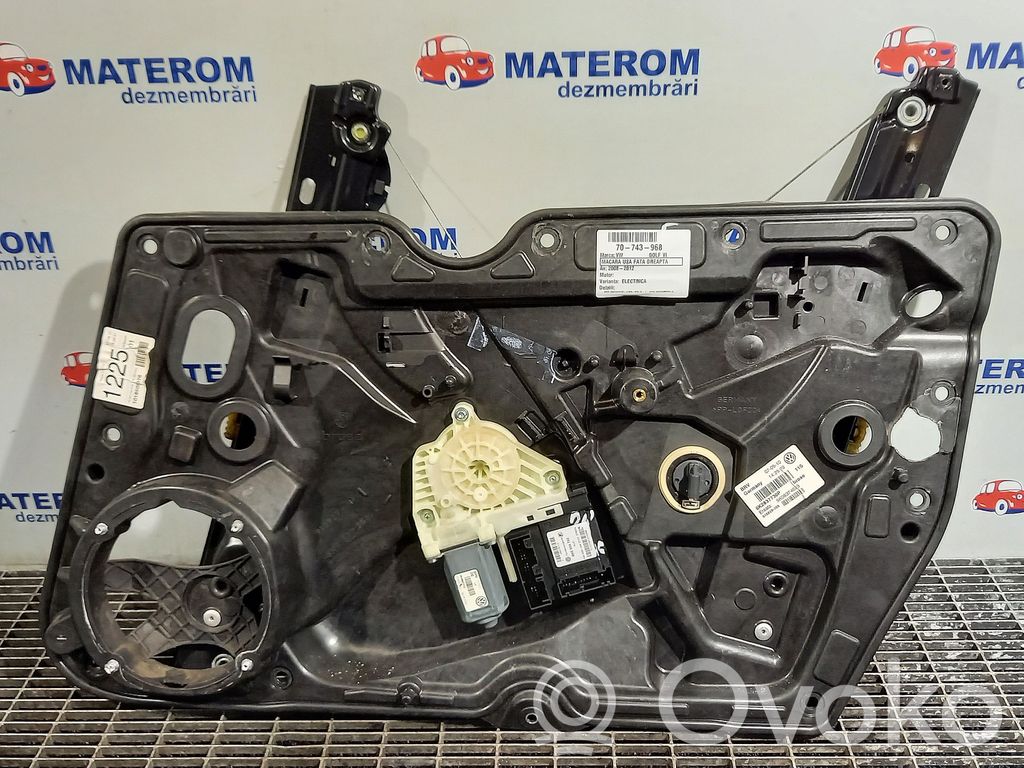 Volkswagen Golf VI Macara ușă față cu motor 