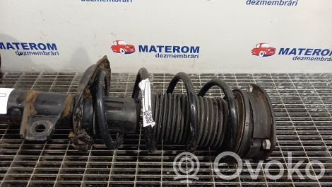 Volkswagen PASSAT B8 Sprężyna przednia 